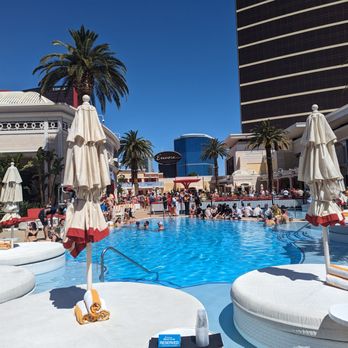 Encore Beach Club - pools had more space than i expected - Dance Clubs Near Me - Las Vegas, Nevada