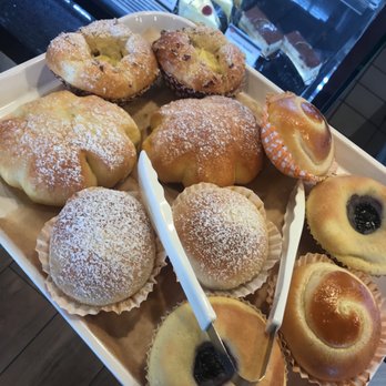 85°C Bakery Cafe-Blalock - Bakeries Near Me - Houston, Texas 85°C Bakery Cafe-Blalock - Bakeries Near Me - Houston, Texas