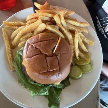 Seward's Folly Bar & Grill - Traditional cheese burger. - American Near Me - Anchorage, Alaska