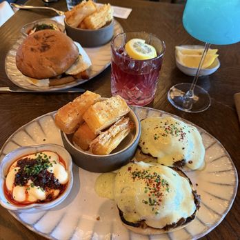 PYRO - Pyro Benedict & Breakfast Sando - Desserts Near Me - Phoenix, Arizona PYRO - Pyro Benedict & Breakfast Sando - Desserts Near Me - Phoenix, Arizona