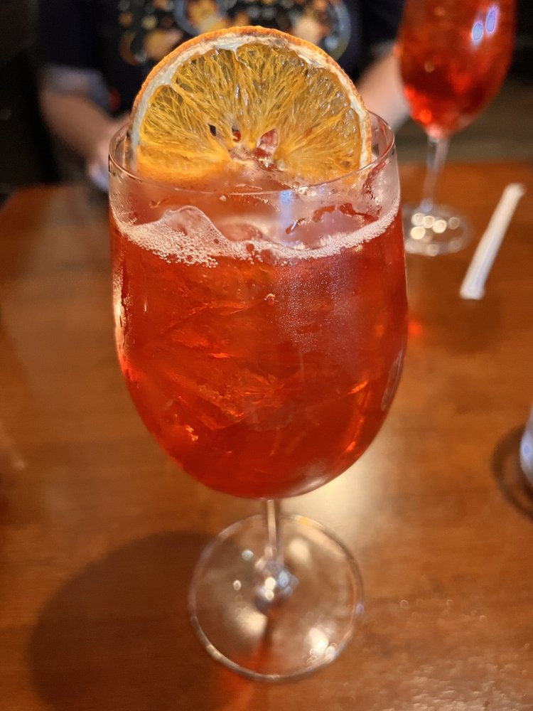 Social spots from Domaine South