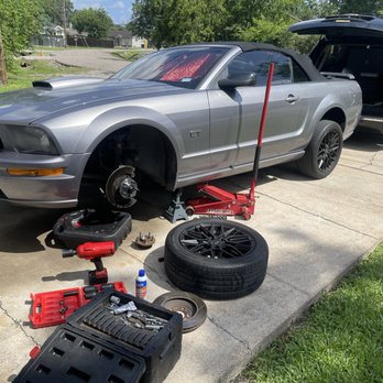 Apex Mobile Mechanic - Oil Change Stations Near Me - Houston, Texas