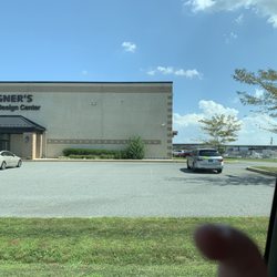 Slim's Sports Complex - Slim's is attached to the Bob Wagner building on the right from this view.