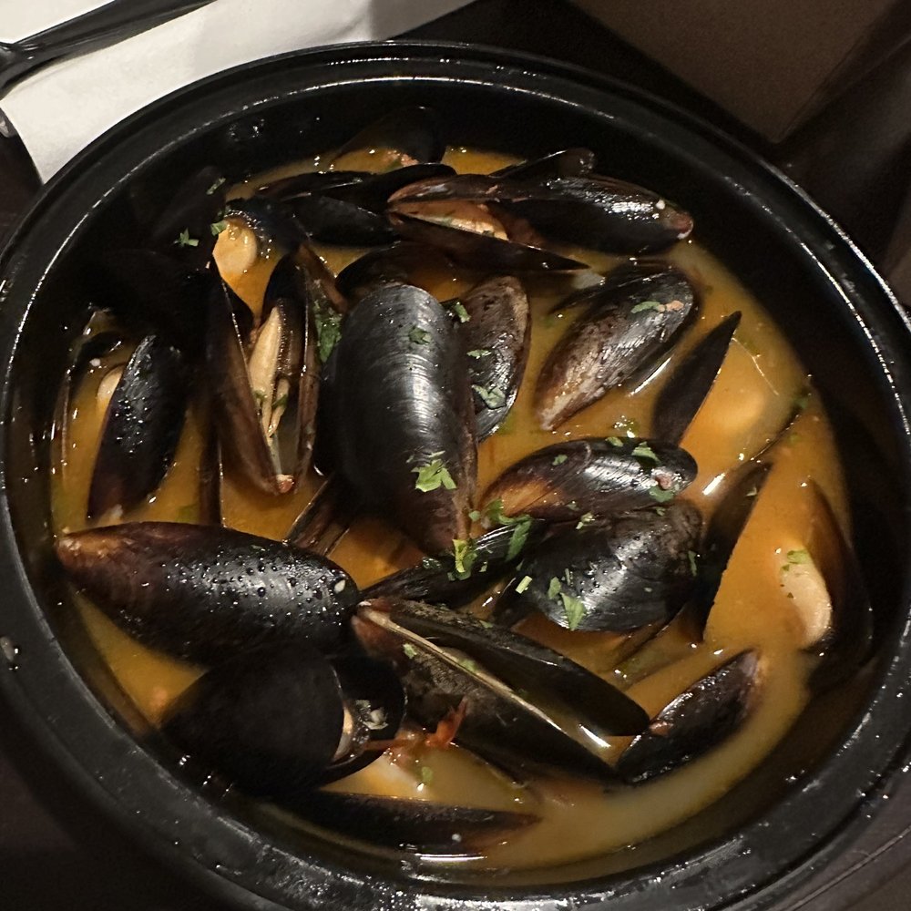 Costa Kitchen & Bar - Mussels - New American Near Me - Santa Barbara, California