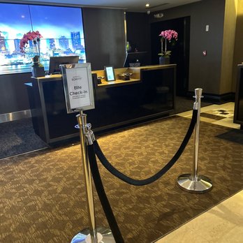 THE LEXINGTON HOTEL, AUTOGRAPH COLLECTION - Updated April 2025 - 305