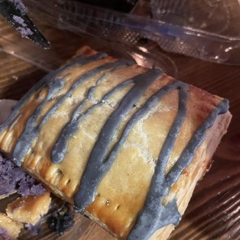 Cafe 86 - Ube Pop Tart - Desserts Near Me - Artesia, California Cafe 86 - Ube Pop Tart - Desserts Near Me - Artesia, California