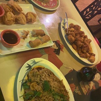 Mandarin Bistro - Spring rolls, pad Thai, fried rice, cheese stars - Chinese Near Me - Springdale, Arkansas