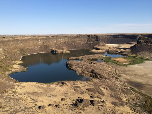 Dry Falls by null
