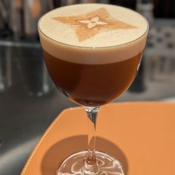 Le Café Louis Vuitton - Cafes Near Me - New York, New York Le Café Louis Vuitton - Cafes Near Me - New York, New York