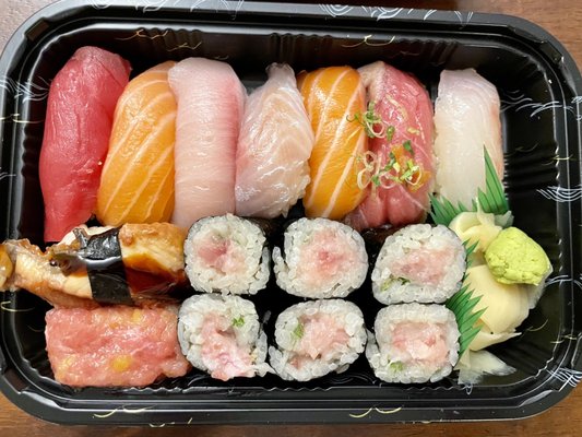 Sushi Yasaka by null