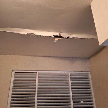 Sea Coast Rentals - Ongoing interior old and mildew issues in walls and ceiling, and they only patch till it happens again in a few months. - Vacation Rentals Near Me - Carolina Beach, North Carolina Sea Coast Rentals - Ongoing interior old and mildew issues in walls and ceiling, and they only patch till it happens again in a few months. - Vacation Rentals Near Me - Carolina Beach, North Carolina