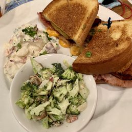 RUSTIC TABLE - 254 Photos & 367 Reviews - Southern - 10683 Ocean Hwy ...