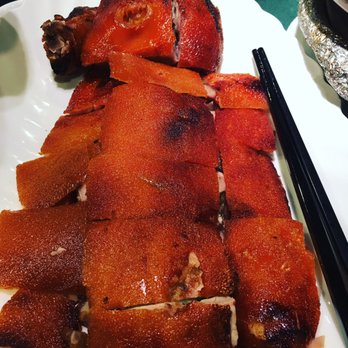 新斗記 - Must get (not sure if you have to pre-order! Call ahead!) - Suckling Pig - perfect balance of meat/fat/crispy skin ratio! - Cantonese Near Me - Hong Kong, HK 新斗記 - Must get (not sure if you have to pre-order! Call ahead!) - Suckling Pig - perfect balance of meat/fat/crispy skin ratio! - Cantonese Near Me - Hong Kong, HK