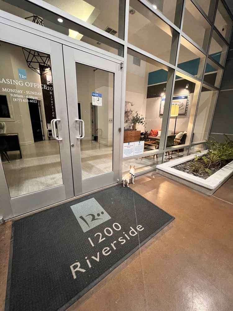 1200 RIVERSIDE - Updated June 2026 - 18 Photos - 1200 W Riverside Dr ...