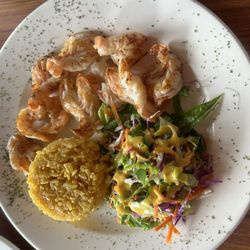 La Palapa del Güero - Grilled shrimp, rice and salad