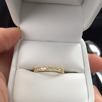 Lordo's Diamonds - Women's wedding band - Jewelry Near Me - Saint Louis, Missouri Lordo's Diamonds - Women's wedding band - Jewelry Near Me - Saint Louis, Missouri