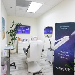 Luna Skin Clinic - Needle-free medical injection Room
Deliver drugs to dermal layer using jet pressure!