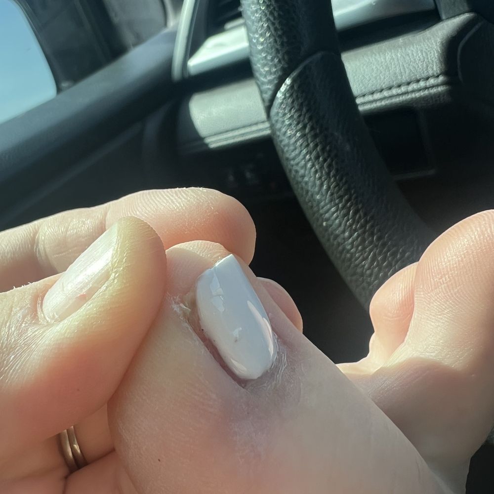 Hannah Nails And Spa - Not cleaned, bumpy polish, missing polish. - Nail Salons Near Me - Scottsdale, Arizona