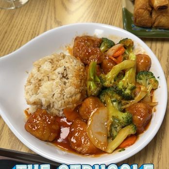 Mabuhay Asian Cafe - Asian Fusion Near Me - Owensville, Missouri