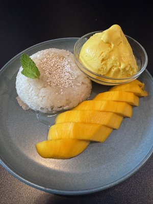 Nua Thai Restaurant and Bar by null