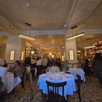Borromini - Ambiance view from the window seating - Italian Near Me - Philadelphia, Pennsylvania