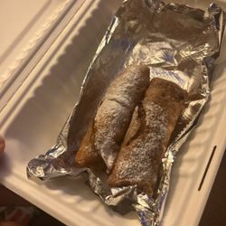 Buck's Pizzeria - Apple logs, delicious dessert!