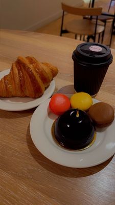 CH Patisserie by null