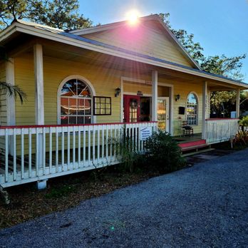 Carriage House Antiques - Jan 2023: Pic 3 of 5 - Antiques Near Me - Bradenton, Florida Carriage House Antiques - Jan 2023: Pic 3 of 5 - Antiques Near Me - Bradenton, Florida