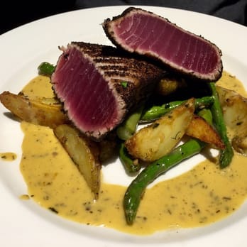 Devon Seafood & Steak - Char Crusted Ahi Tuna - Excellent! I'd get this again and again. - Seafood Near Me - Oakbrook Terrace, Illinois