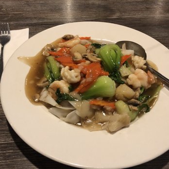 Simi's Cafe - Asian Fusion Near Me - Gilbert, Arizona