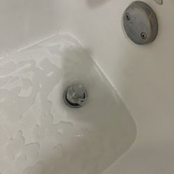 Holiday Inn Louisville Airport - Fair/Expo - Bathtub is clogged that took 60min to drain off.