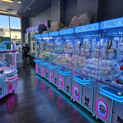 Wolf Claw Arcade