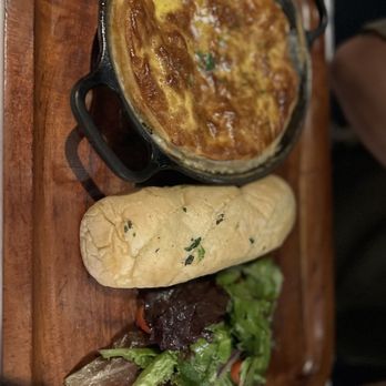 A'Bouzy - Seafood Pot Pie - Champagne Bars Near Me - Houston, Texas A'Bouzy - Seafood Pot Pie - Champagne Bars Near Me - Houston, Texas