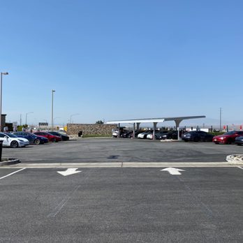 Tesla Supercharger Station - Tejon Ranch - 6/22/2023 - EV Charging Stations Near Me - Lebec, California Tesla Supercharger Station - Tejon Ranch - 6/22/2023 - EV Charging Stations Near Me - Lebec, California