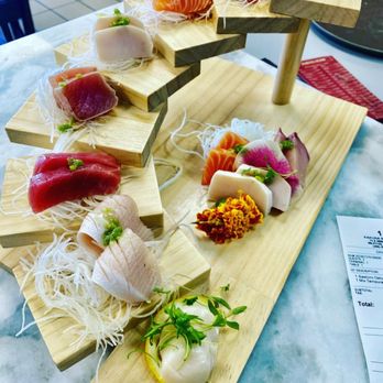 Kakuna Sushi - Sashimi Deluxe - Sushi Bars Near Me - Milpitas, California