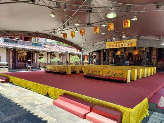 Dalongdong Baoan Temple by null