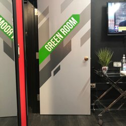 FOX4 News - Kansas City - Green room