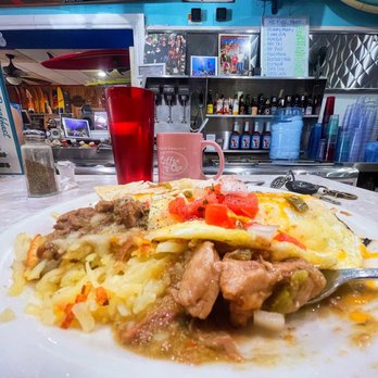 The Coffee Cup - "Papa" con Chile Verde - Diners Near Me - Boulder City, Nevada