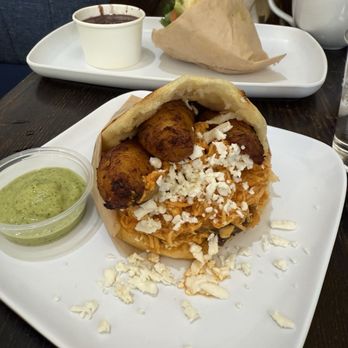 Amara Chocolate & Coffee - Pabellon Arepa - Coffee & Tea Near Me - Pasadena, California Amara Chocolate & Coffee - Pabellon Arepa - Coffee & Tea Near Me - Pasadena, California