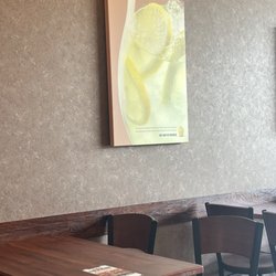 Penn Station East Coast Subs - Picture and advertisement of the fresh Fresh-Squeezed Lemonade