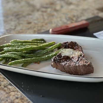 Saltgrass Steak House - Sirloin and Green Beans - Seafood Near Me - Noblesville, Indiana