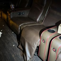 "signature recliner seats" "signature recliner seats"