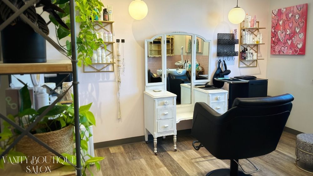 Vanity Boutique Salon Logo