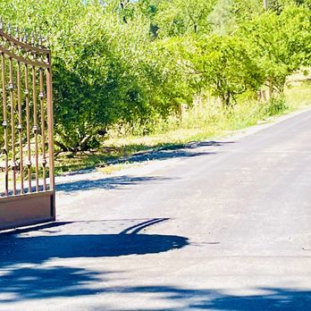 Windsor Wine Tours - Discover hidden gems with us in Healdsburg. Let the doors open up and sip amazing wines! - Wine Tours Near Me Windsor Wine Tours - Discover hidden gems with us in Healdsburg. Let the doors open up and sip amazing wines! - Wine Tours Near Me