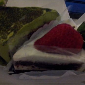 Hello Honey - green tea and chocolate strawberry cake - Ice Cream & Frozen Yogurt Near Me - Cincinnati, Ohio Hello Honey - green tea and chocolate strawberry cake - Ice Cream & Frozen Yogurt Near Me - Cincinnati, Ohio