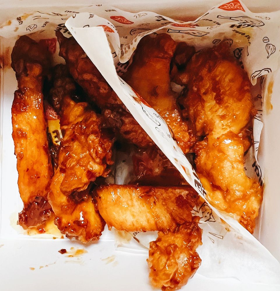 BONCHON Updated November 2024 50 Photos & 37 Reviews 220 Main St