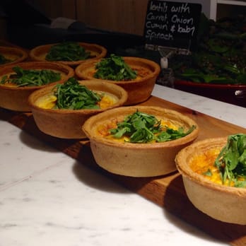 Blue Tree Kitchen - Cafes Near Me - London, XGL