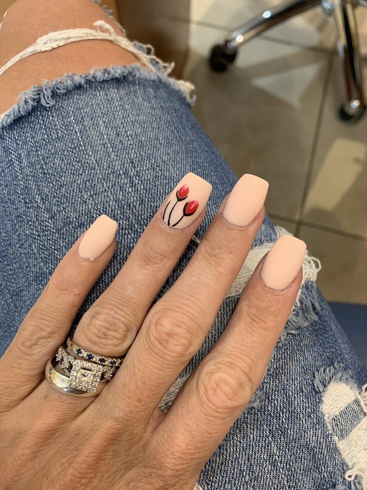 TOUCHÉ NAILS & SPA 81 Photos & 28 Reviews 135 Crooked Run Plz
