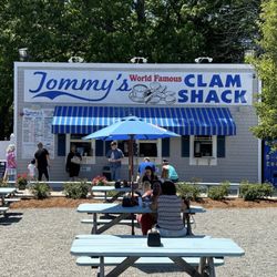 Tommy's Clam Shack - Exterior
