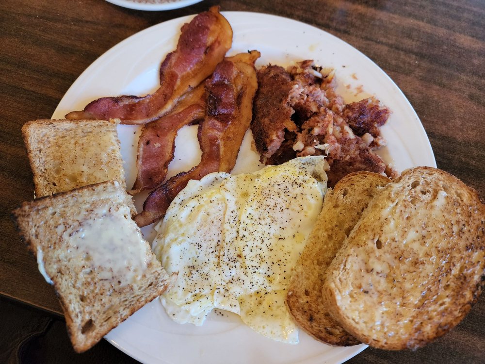 TABBERT’S Updated October 2024 21 Photos & 30 Reviews 221 S Main